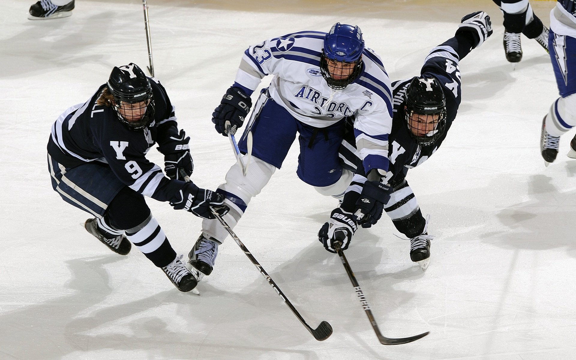 王皓扛起全队，奥地利队完胜法国队，一场颠覆预期的足球奇迹